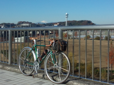 鶴見川 富士冬景色
