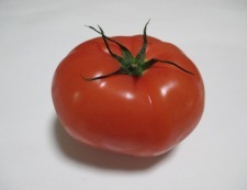 新玉トマト　材料②