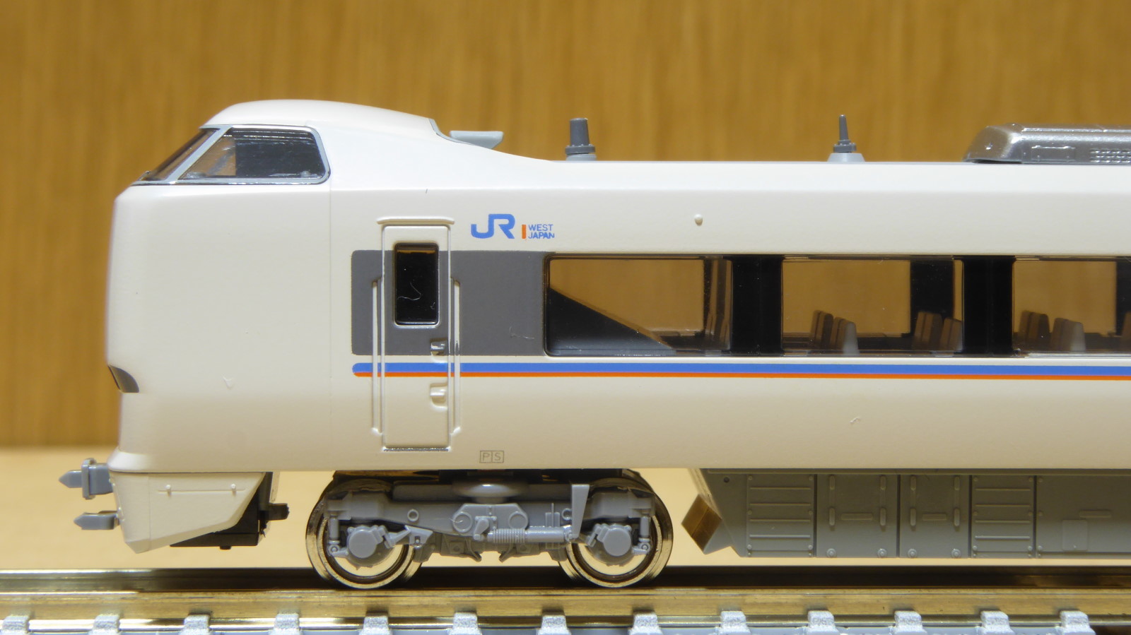 KATO 681系「しらさぎ」 入線 | 気軽にNゲージ＠鉄道模型を楽しむ