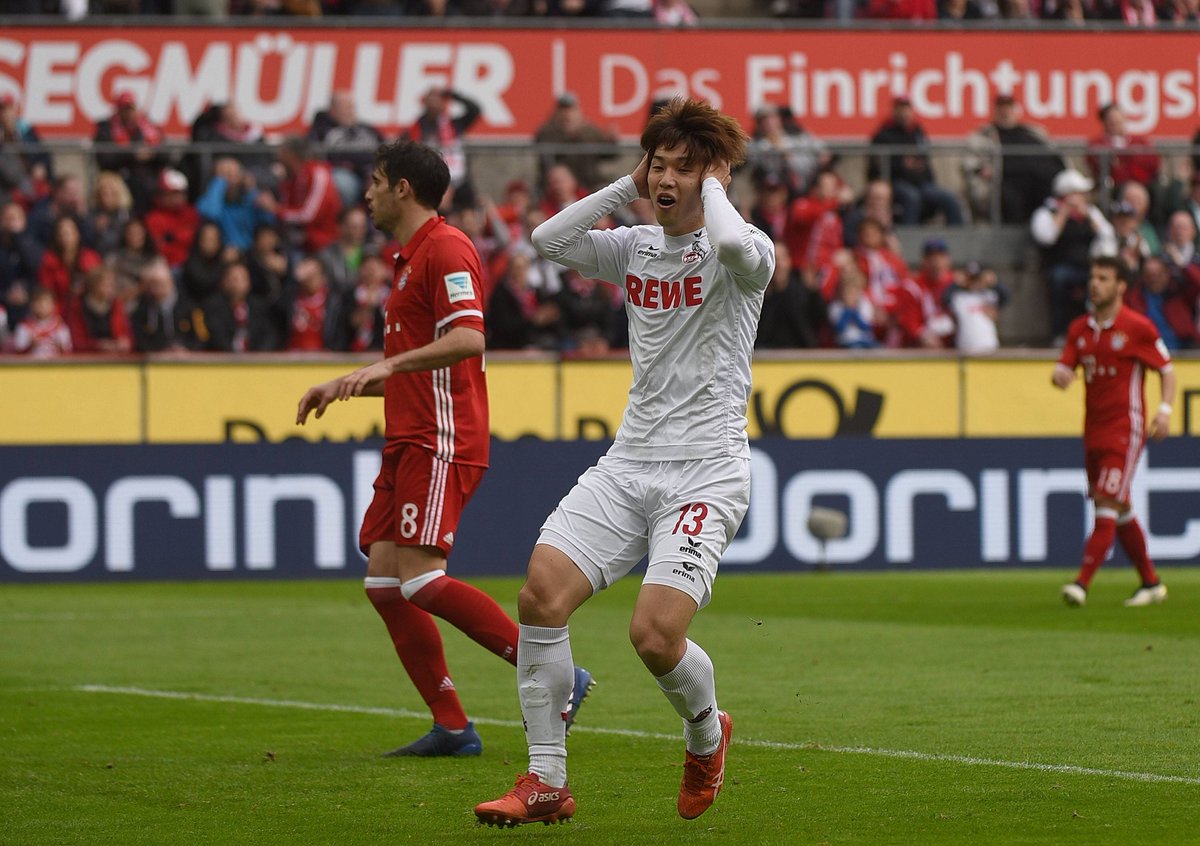 Manuel Neuer Pulls Off Incredible Save to Deny Cologne’s Yuya Osako