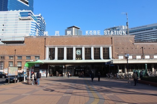 0239：JR神戸駅舎 北出口の様子①