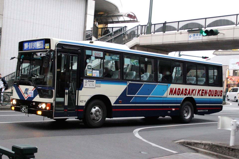 長崎県央バス 4E14