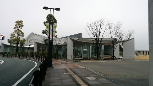 九州芸文館
